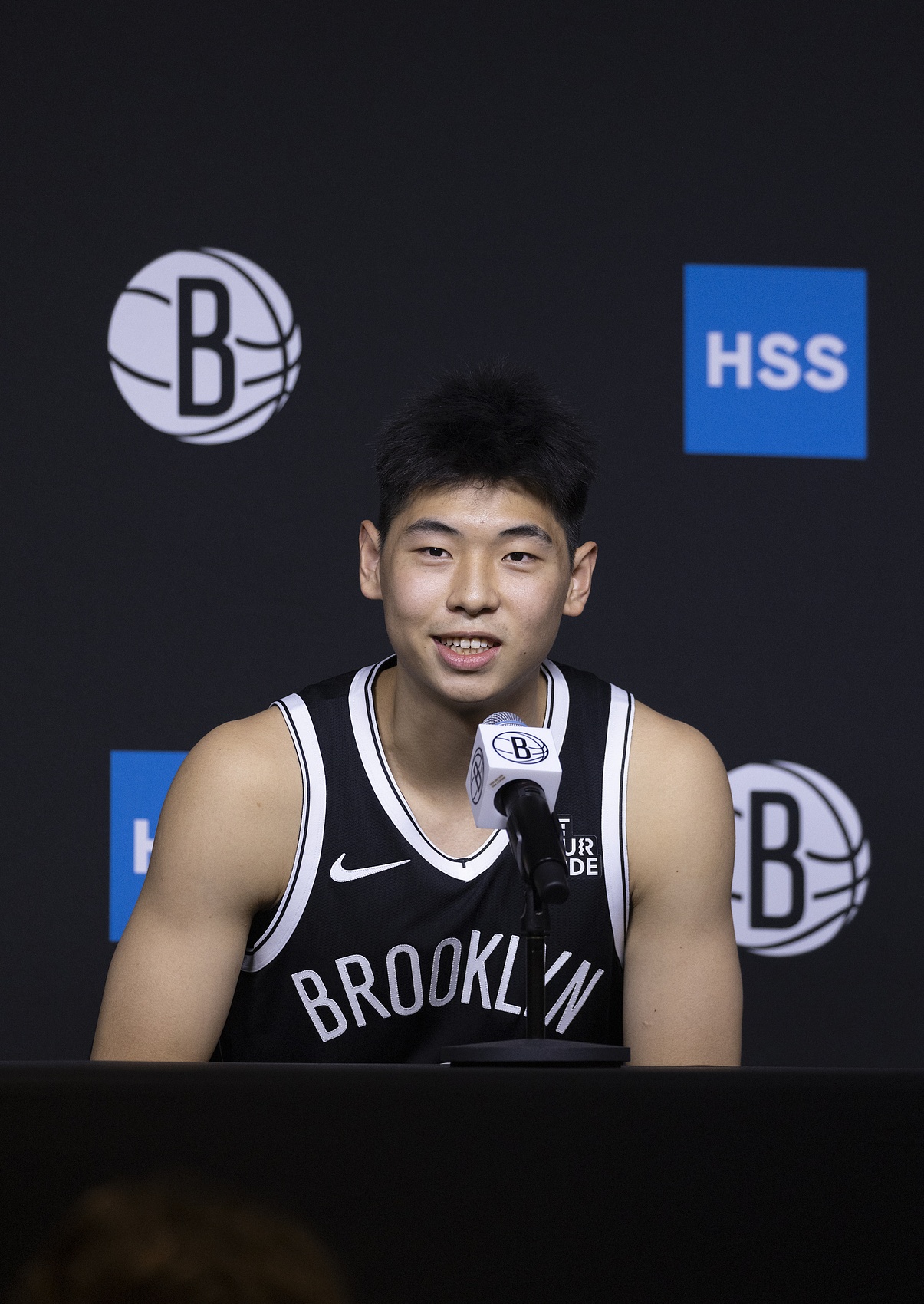 从业者：只有下个中国球员立足NBA 人群才能持续将目光聚焦于NBA